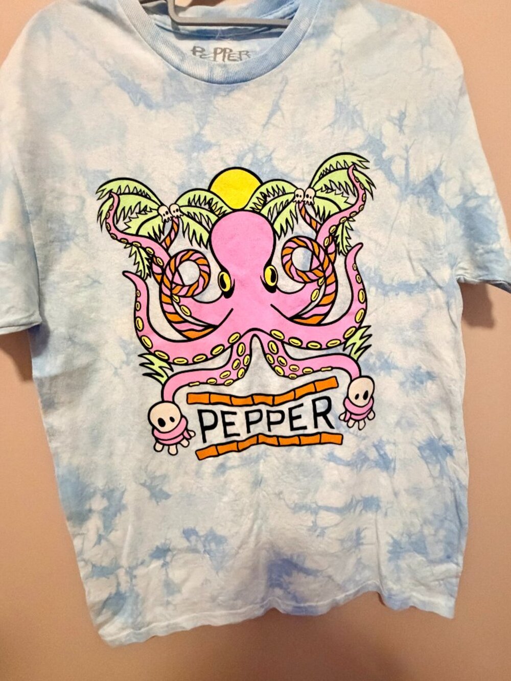 Pepper Tie Dye Octopus Graphic Tee NWOT | Medium